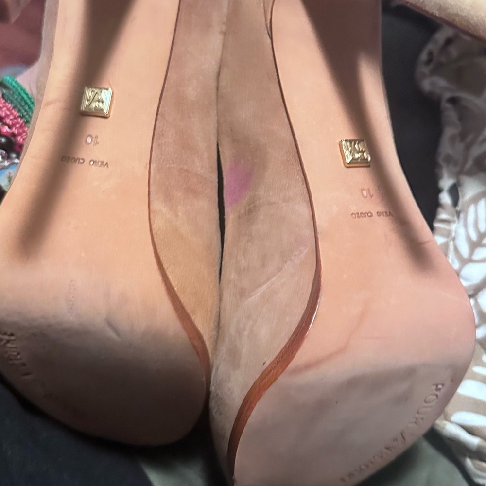 Gianvito Rossi Blush Suede Heels